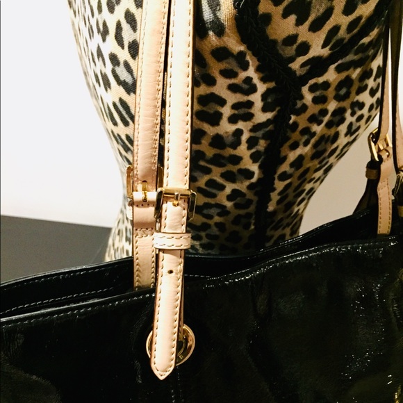 *Sold* Michael Kors | Jet Set Purse/Tote - Picture 2 of 8